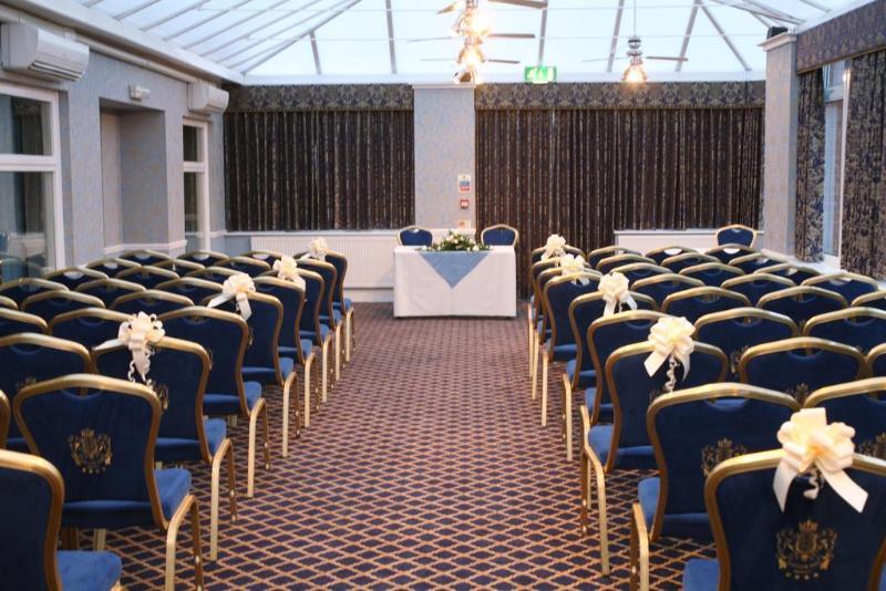 Carlton Park Hotel Rotherham Eksteriør billede