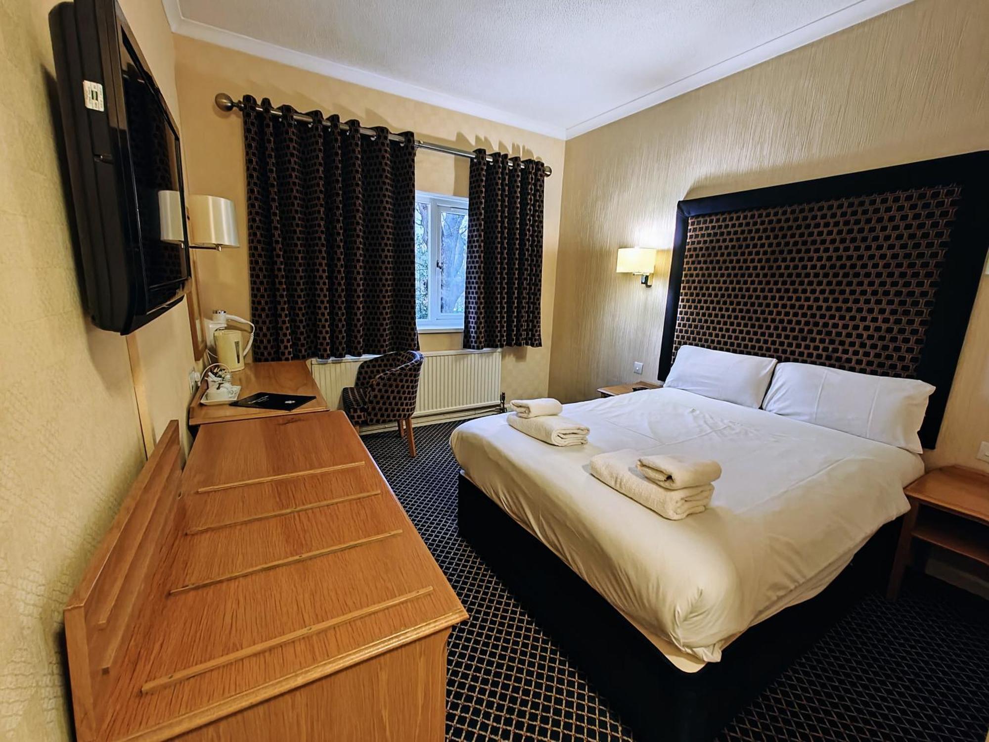 Carlton Park Hotel Rotherham Eksteriør billede