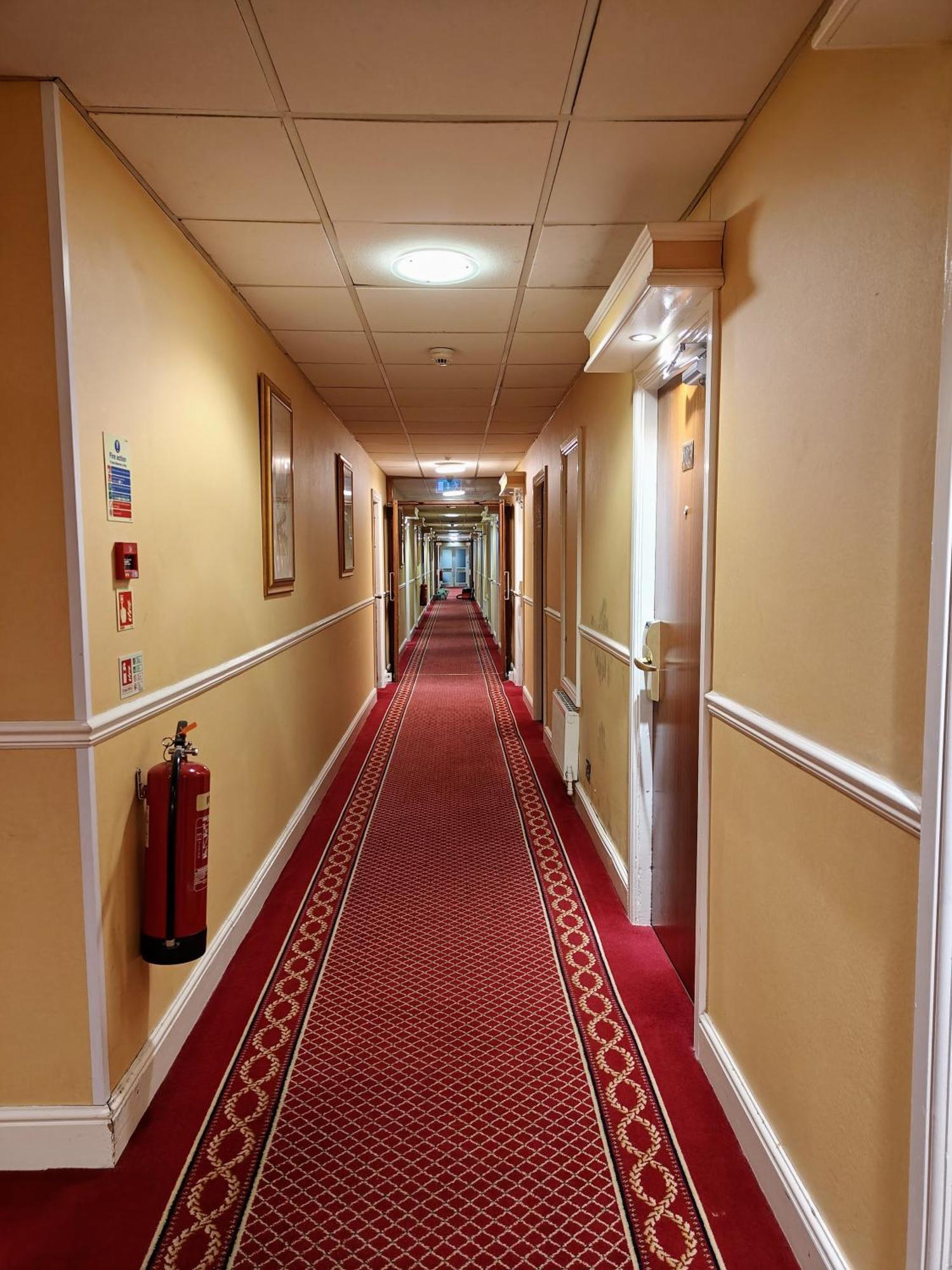 Carlton Park Hotel Rotherham Eksteriør billede
