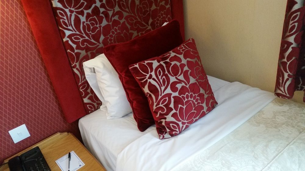 Carlton Park Hotel Rotherham Eksteriør billede