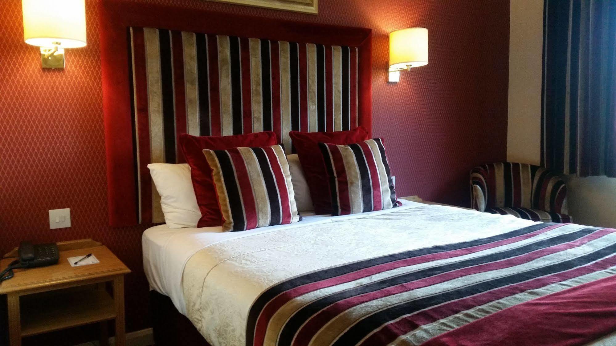 Carlton Park Hotel Rotherham Eksteriør billede