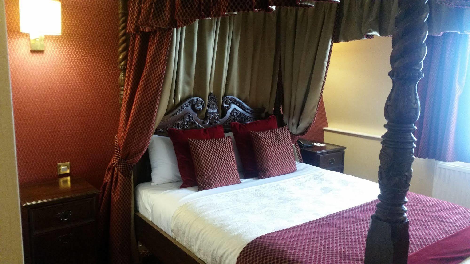 Carlton Park Hotel Rotherham Eksteriør billede