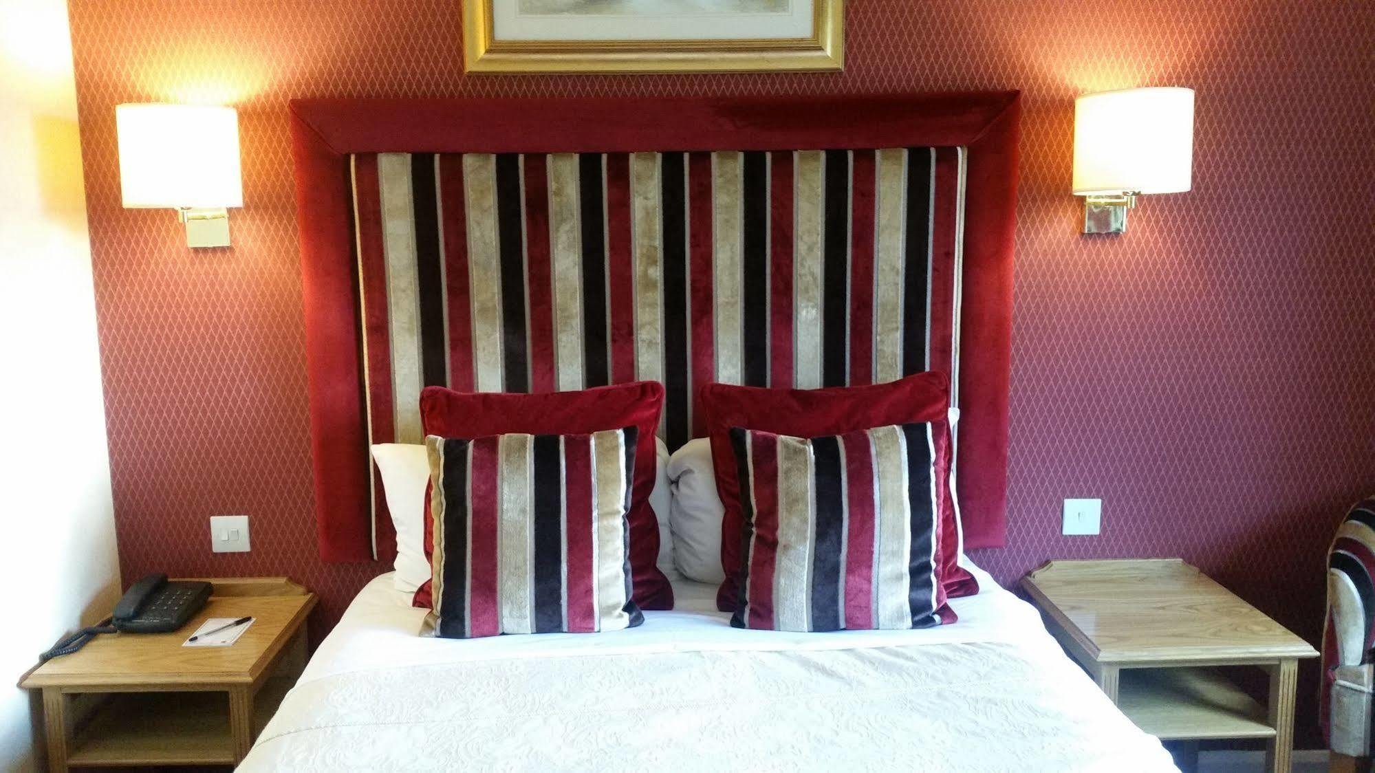 Carlton Park Hotel Rotherham Eksteriør billede
