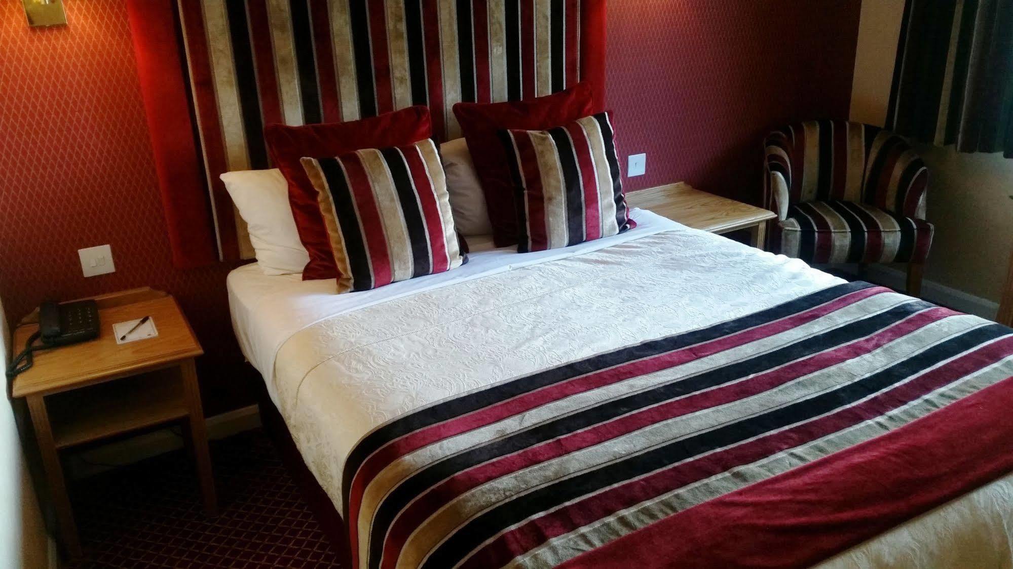 Carlton Park Hotel Rotherham Eksteriør billede